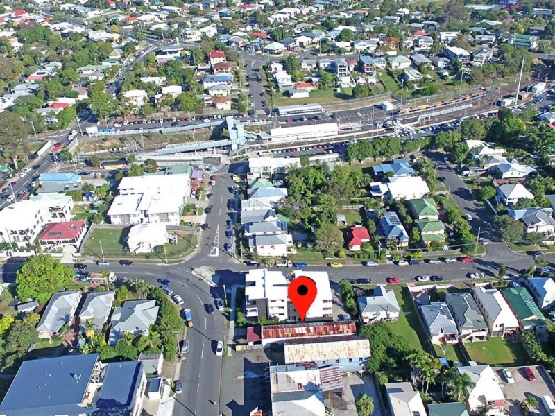 35 Yamboyna Street, Manly QLD 4179