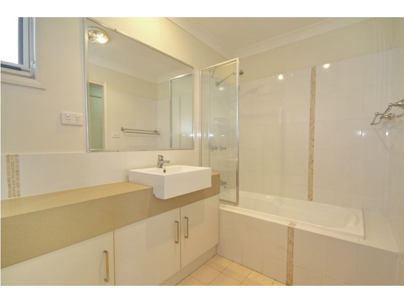 3/57 Yamboyna Street, Manly QLD 4179