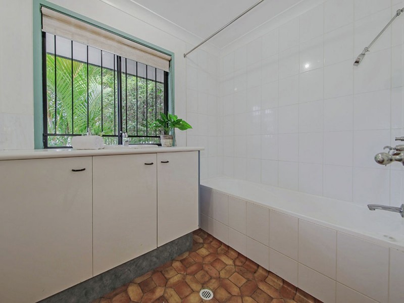 7 Moreton Avenue, Wynnum QLD 4178