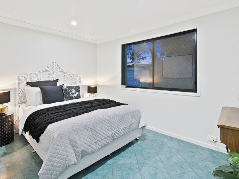 12 Beltana Street, Lota QLD 4179