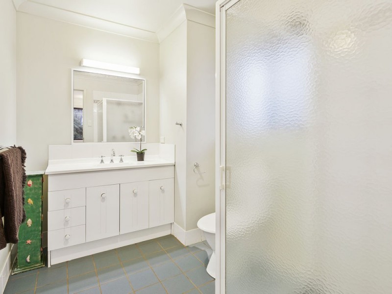 12 Beltana Street, Lota QLD 4179