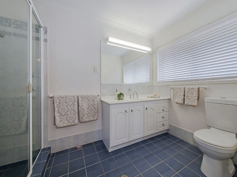 317 Upper Esplanade, Manly QLD 4179