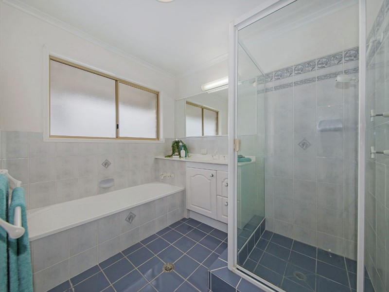 317 Upper Esplanade, Manly QLD 4179