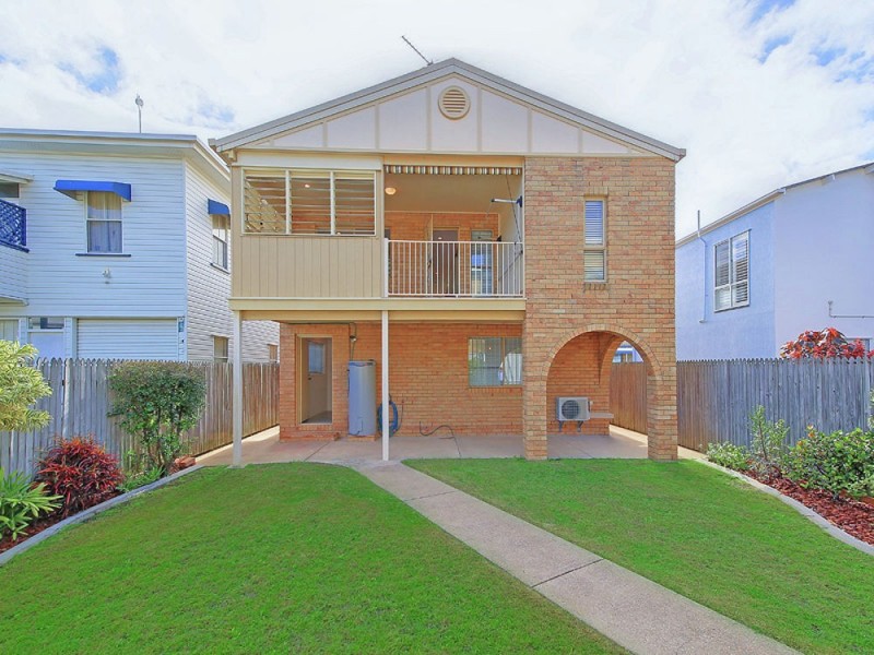 317 Upper Esplanade, Manly QLD 4179