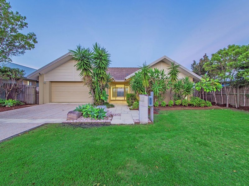 60 Mossvale Drive, Wakerley QLD 4154