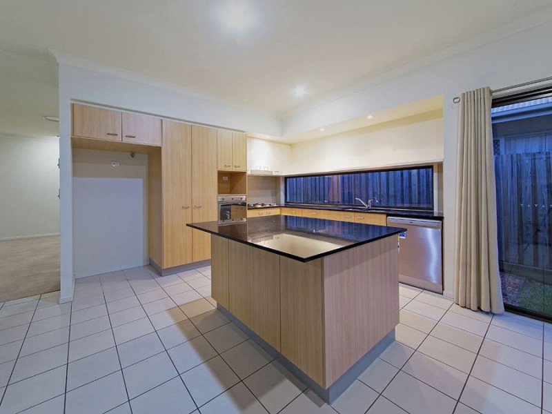 60 Mossvale Drive, Wakerley QLD 4154