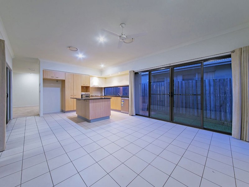 60 Mossvale Drive, Wakerley QLD 4154