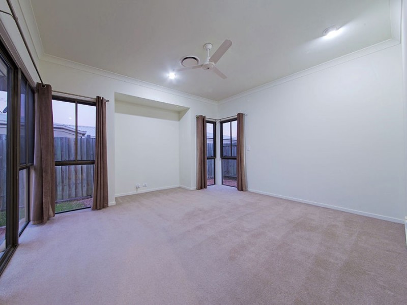 60 Mossvale Drive, Wakerley QLD 4154