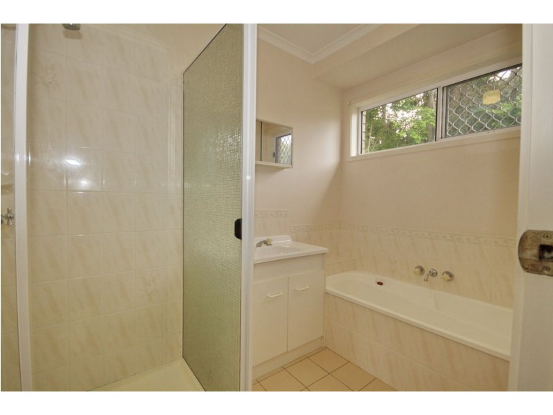 48 Harman St, Manly QLD 4179