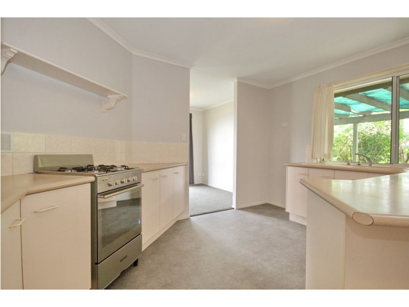 48 Harman St, Manly QLD 4179