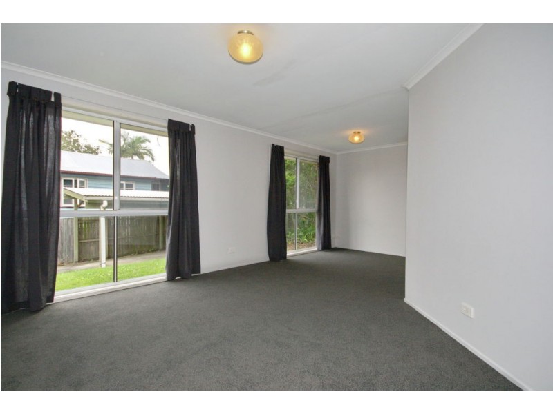 48 Harman St, Manly QLD 4179