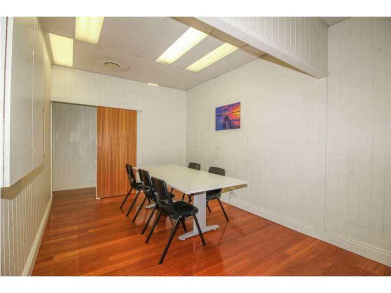 52 Tingal Road, Wynnum QLD 4178