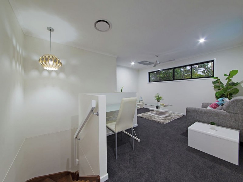 142 Kamarin Street, Manly West QLD 4179