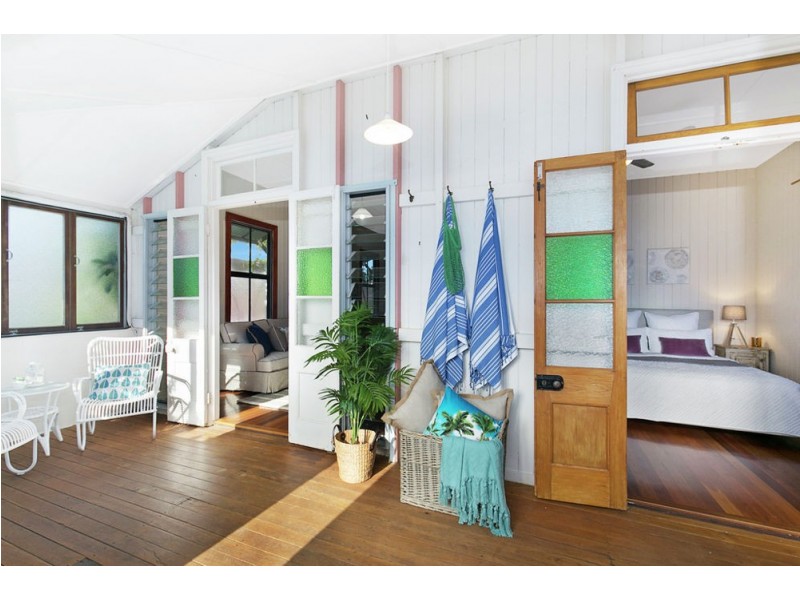 22 Chestnut St, Wynnum QLD 4178