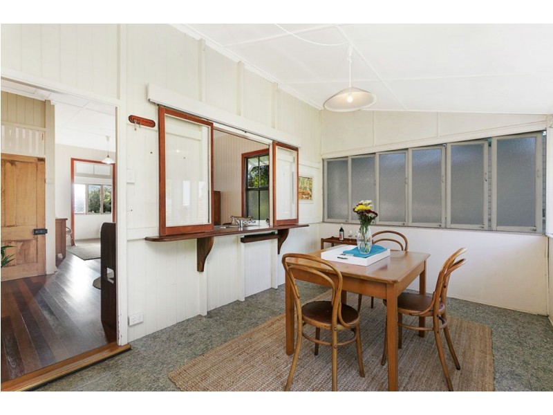 22 Chestnut St, Wynnum QLD 4178