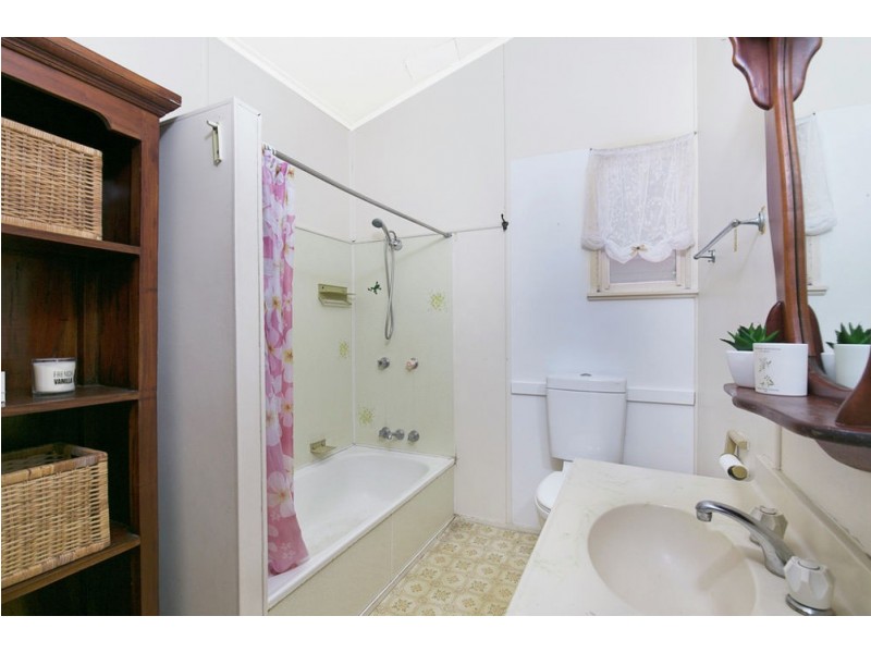 22 Chestnut St, Wynnum QLD 4178