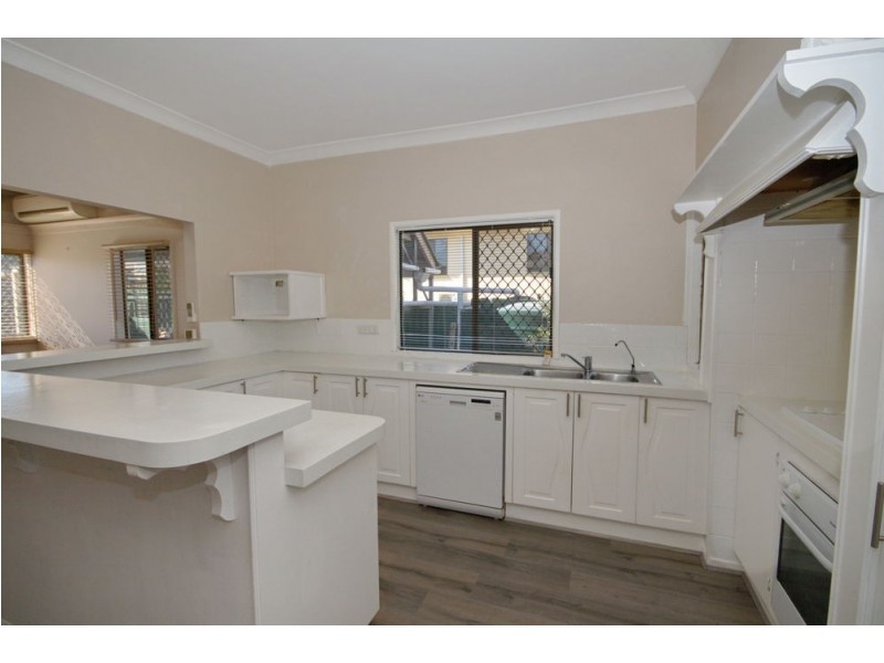 130 Sibley Road, Wynnum West QLD 4178