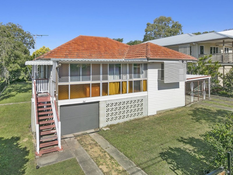 24 Ure Street, Wynnum QLD 4178