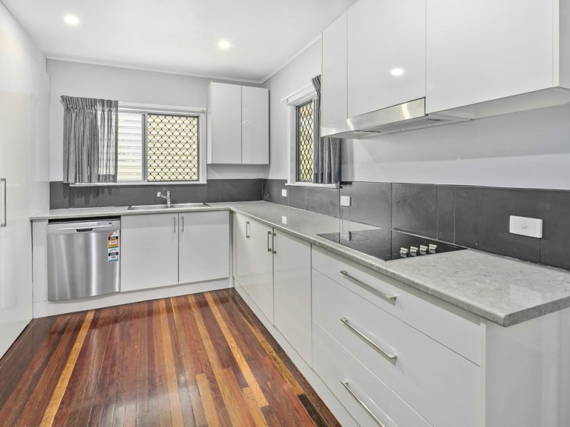 24 Ure Street, Wynnum QLD 4178