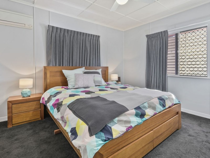 24 Ure Street, Wynnum QLD 4178