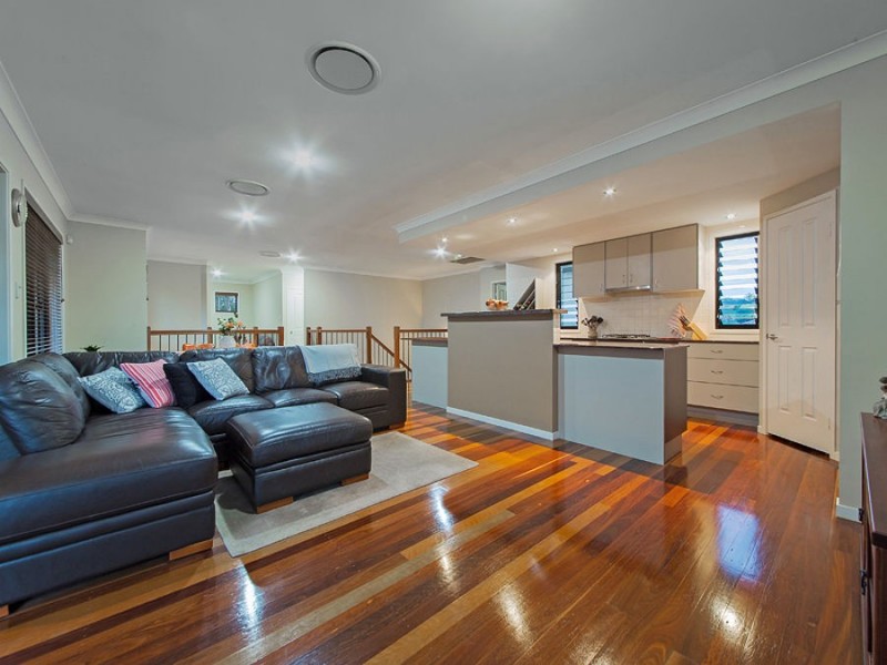 2 Suprano Place, Wakerley QLD 4154