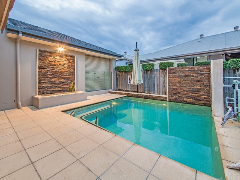 2 Suprano Place, Wakerley QLD 4154