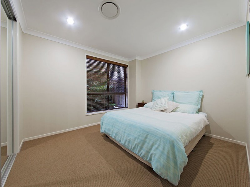 2 Suprano Place, Wakerley QLD 4154