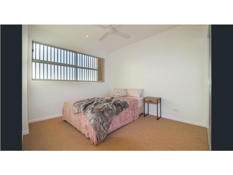 26/70 Bay Terrace, Wynnum QLD 4178
