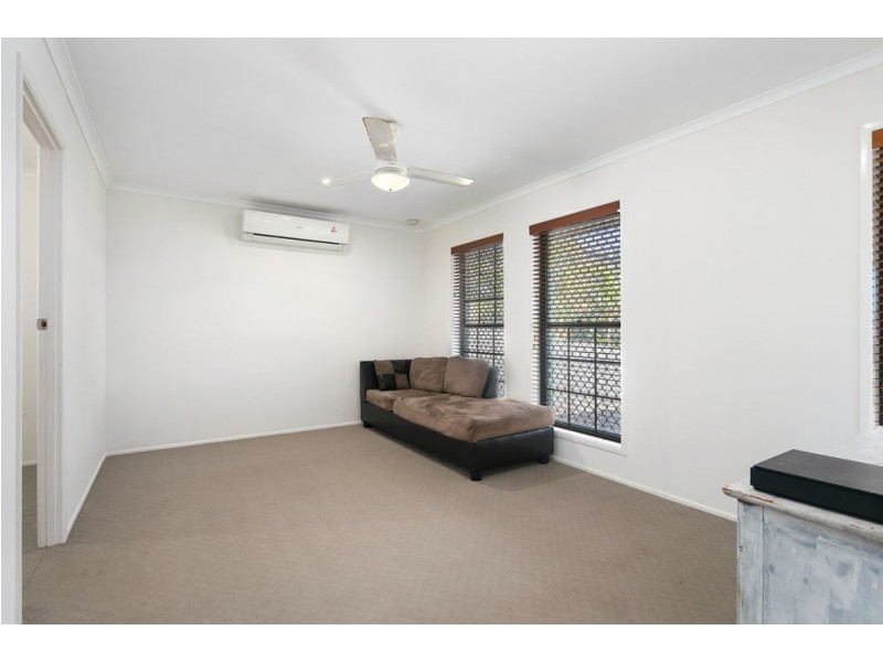 34 Mackerel St, Manly West QLD 4179