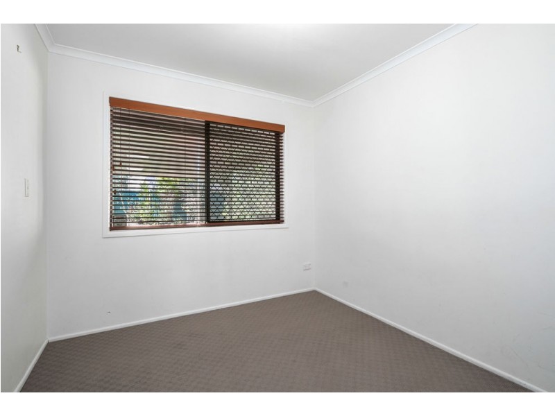 34 Mackerel St, Manly West QLD 4179