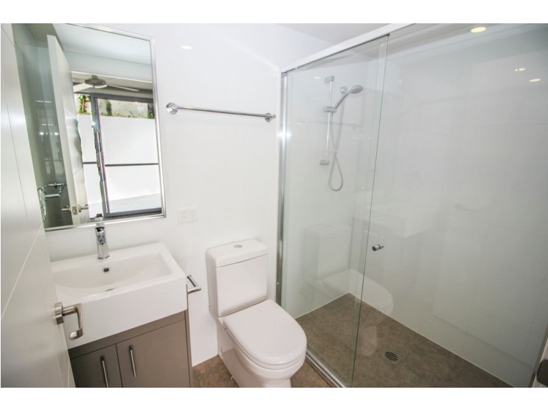 205 177 Melville Terrace, Manly QLD 4179
