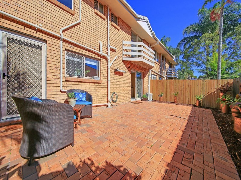 2/16 Adelaide Street, Carina QLD 4152