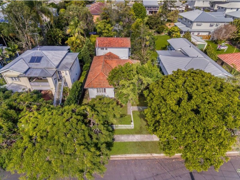 15 Rees Avenue, Coorparoo QLD 4151