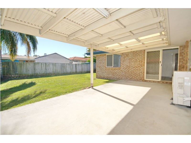 11 Poinciana Street, Wynnum West QLD 4178