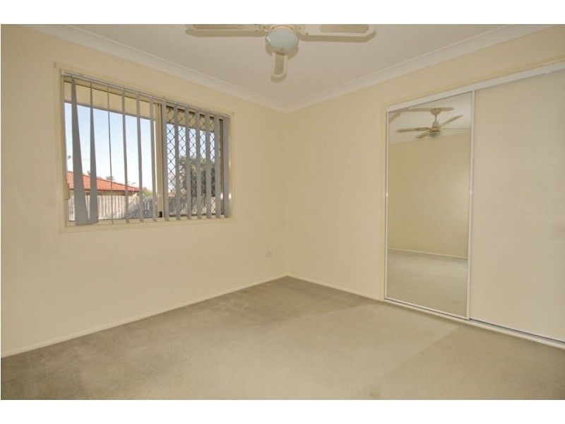 11 Poinciana Street, Wynnum West QLD 4178