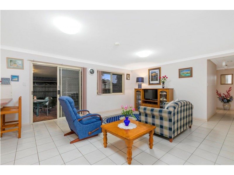 5 Miles Crescent, Manly West QLD 4179