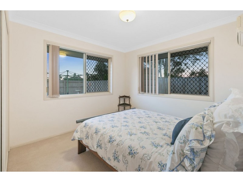 5 Miles Crescent, Manly West QLD 4179