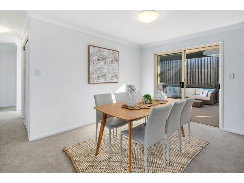 4 Brighton Ct, Wakerley QLD 4154