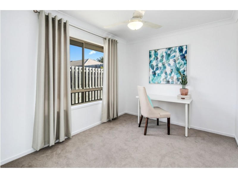 4 Brighton Ct, Wakerley QLD 4154