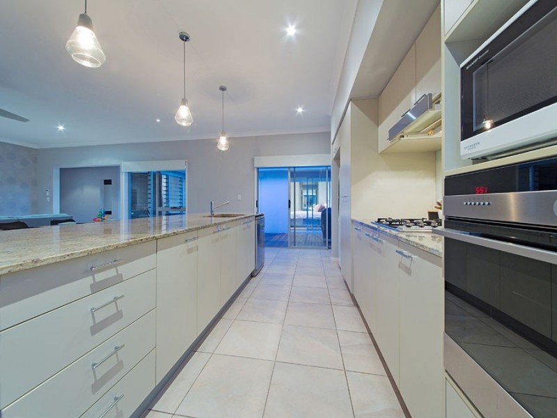 22 Franklin Street, Wakerley QLD 4154
