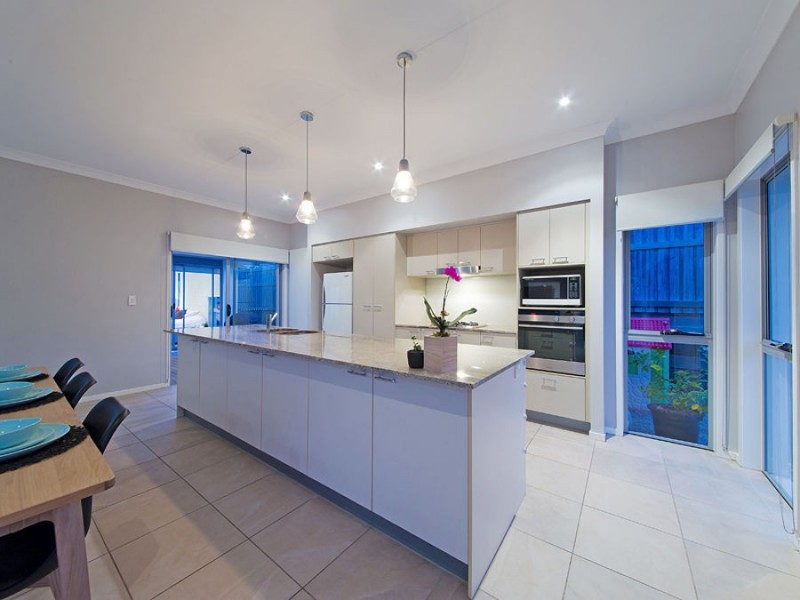 22 Franklin Street, Wakerley QLD 4154