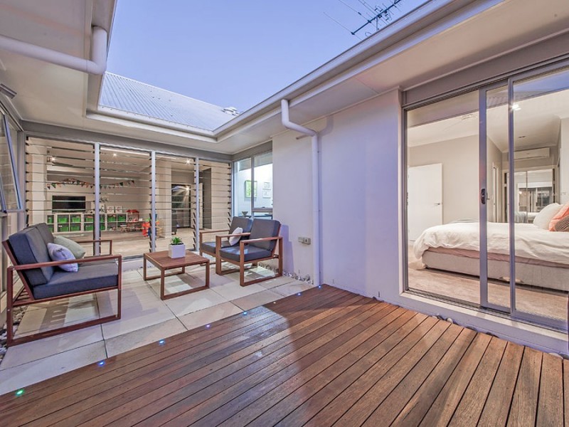 22 Franklin Street, Wakerley QLD 4154