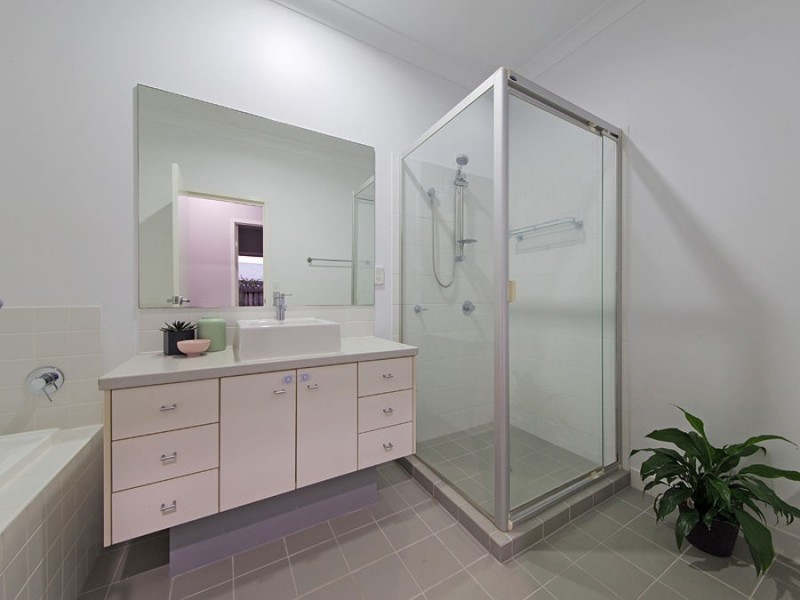 22 Franklin Street, Wakerley QLD 4154