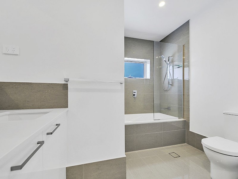 7-8/156 Kingsley Tce, Manly QLD 4179
