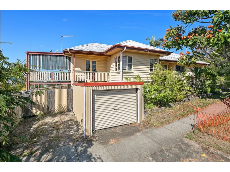 96 Carlton Terrace, Manly QLD 4179
