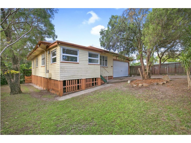 141 Sibley Road, Wynnum West QLD 4178