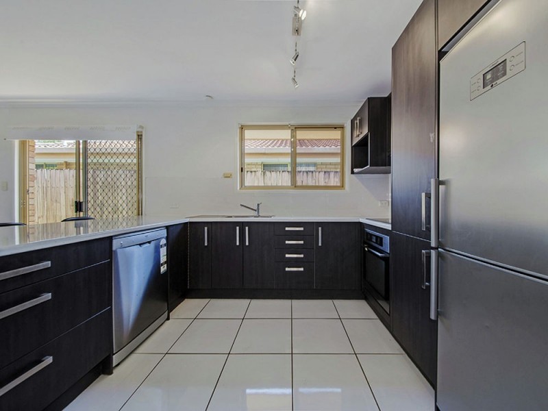 20 McCurley Street, Wynnum West QLD 4178