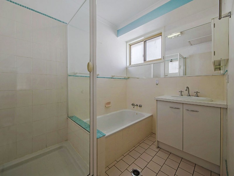 20 McCurley Street, Wynnum West QLD 4178