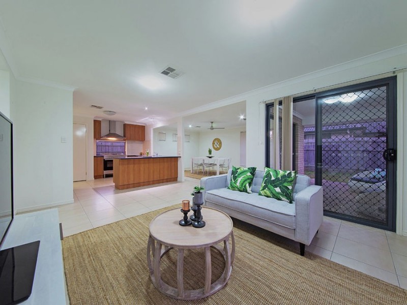 9 Higgs Circuit, Wynnum West QLD 4178