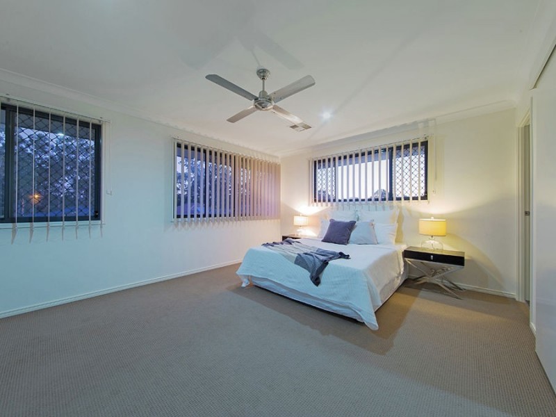 9 Higgs Circuit, Wynnum West QLD 4178